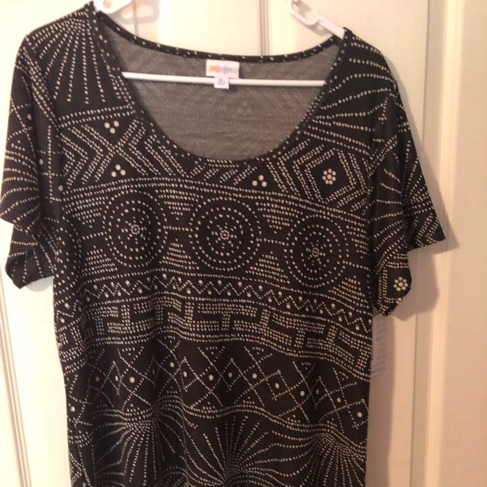 LuLaRoe Top. BNWOT - xl